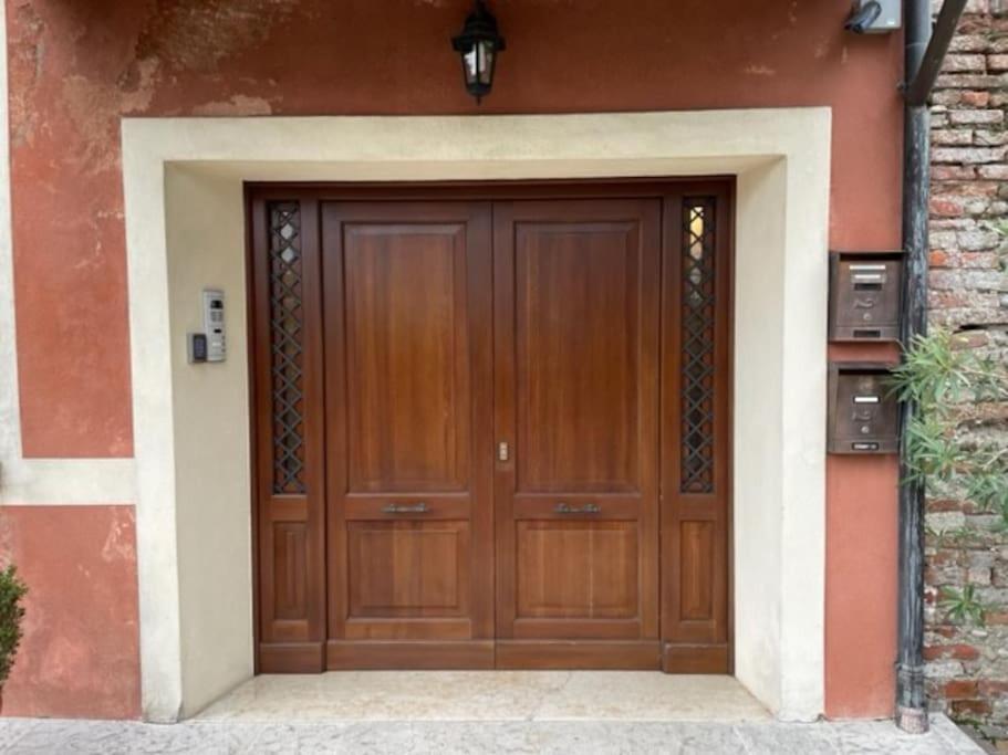 Il Loggiato 1 Apartment กัสเตลฟรันโก เวเนโต ภายนอก รูปภาพ
